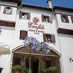 Erofili & 3* Portariá