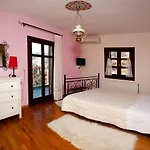 Erofili & 3* Portariá