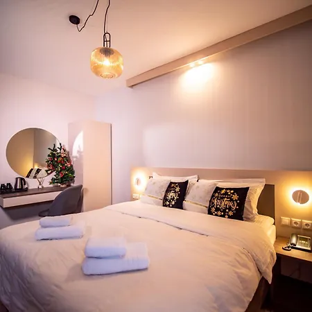 Отель Erofili &