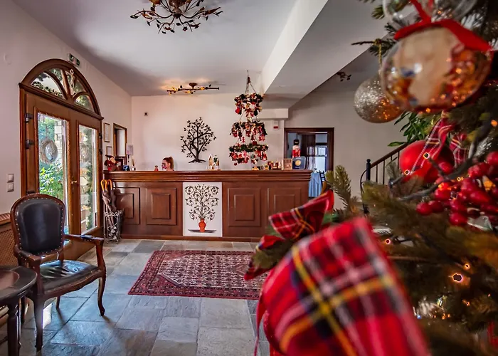 Отель Erofili & 3*